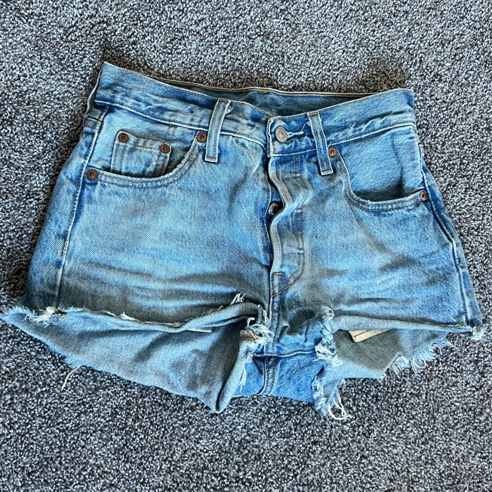 Levi’s 501 jean shorts